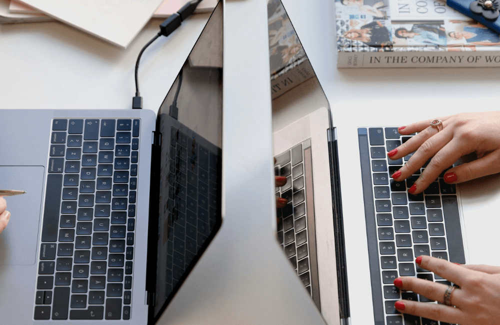 AI Advertising And Marketing Short: Best Hootsuite Alternatives for 2026 (Free + Paid)